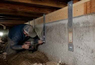foundation-anchorage-raised-foundation-san-diego Foundation anchorage connecting structural framing to a raised foundation in San Diego